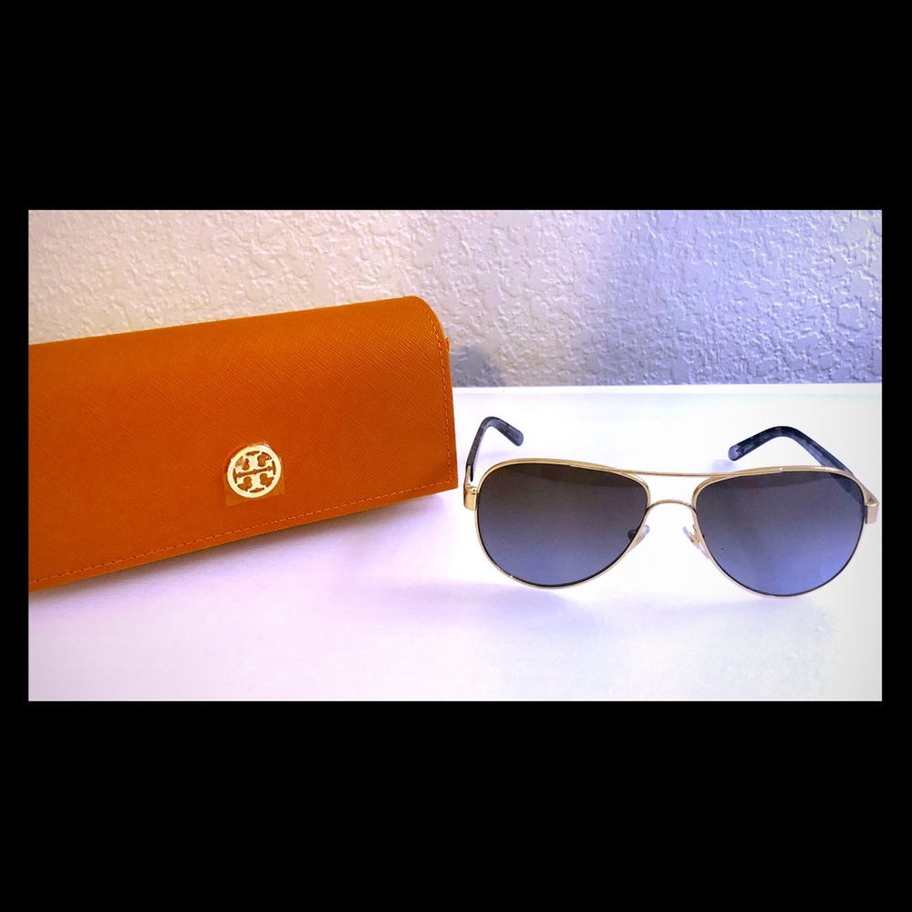💥 SOLD 💥 Tory Burch Aviator Sunglasses